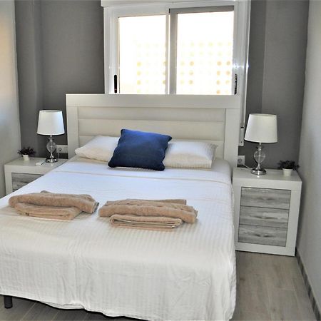 Three Bedroom Top Apartment By The Beach ซานตาโปลา ภายนอก รูปภาพ